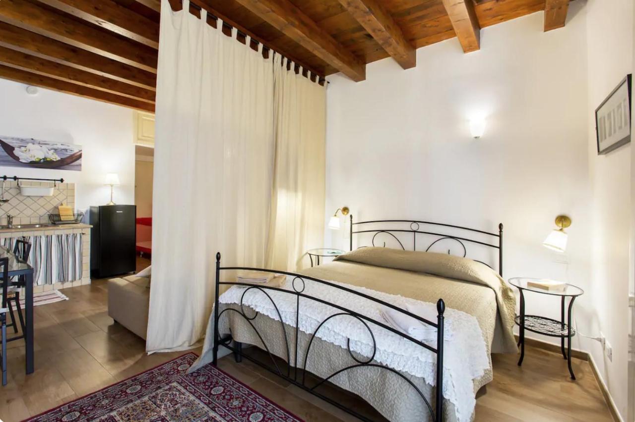 Butera Apartment Palermo Bagian luar foto