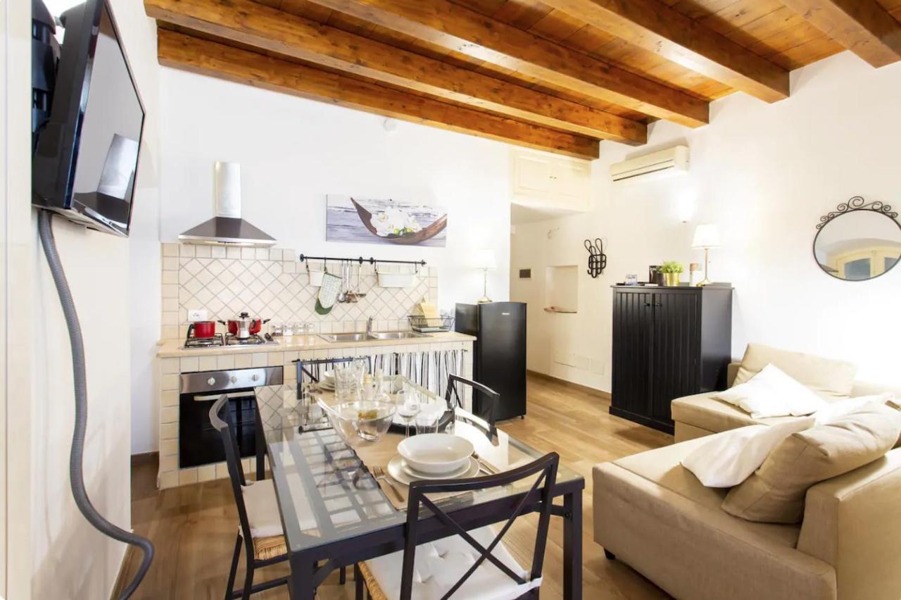 Butera Apartment Palermo Bagian luar foto